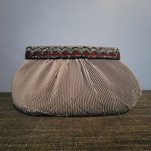 ❗CLOSET LIQUIDATION❗️Gray Genie Pouch